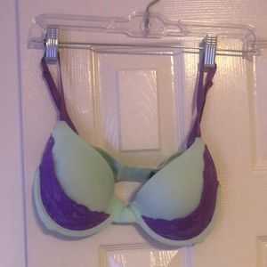 Always a Flirt bra. Size 34C. Gently worn.
